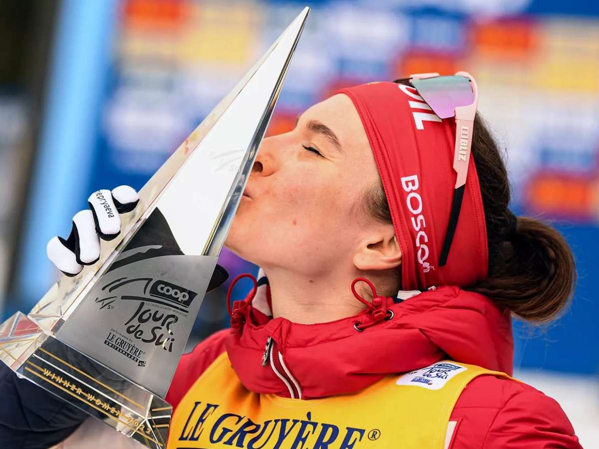 Лыжница Непряева стала победительницей многодневки Тур де Ски.