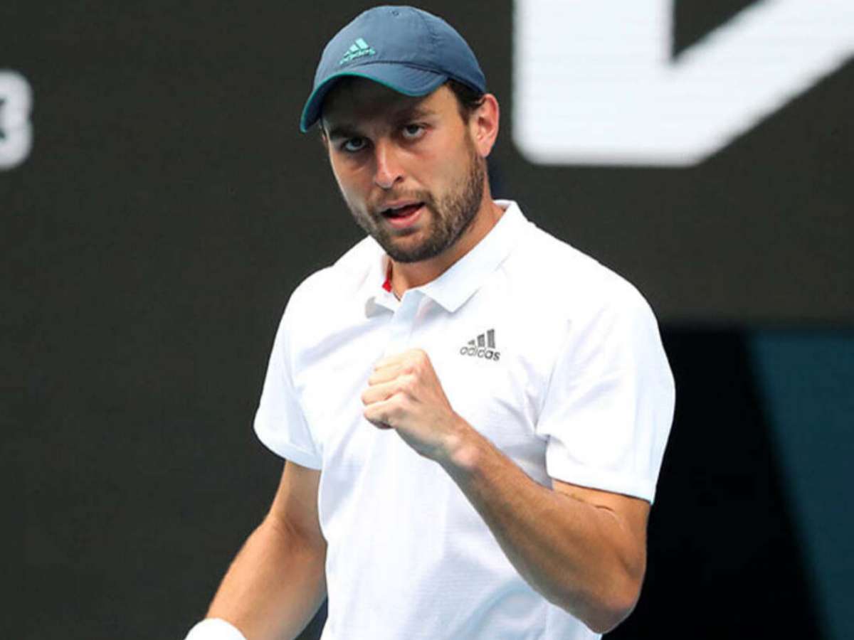 Аслан Карацев выиграл турнир в Сиднее.