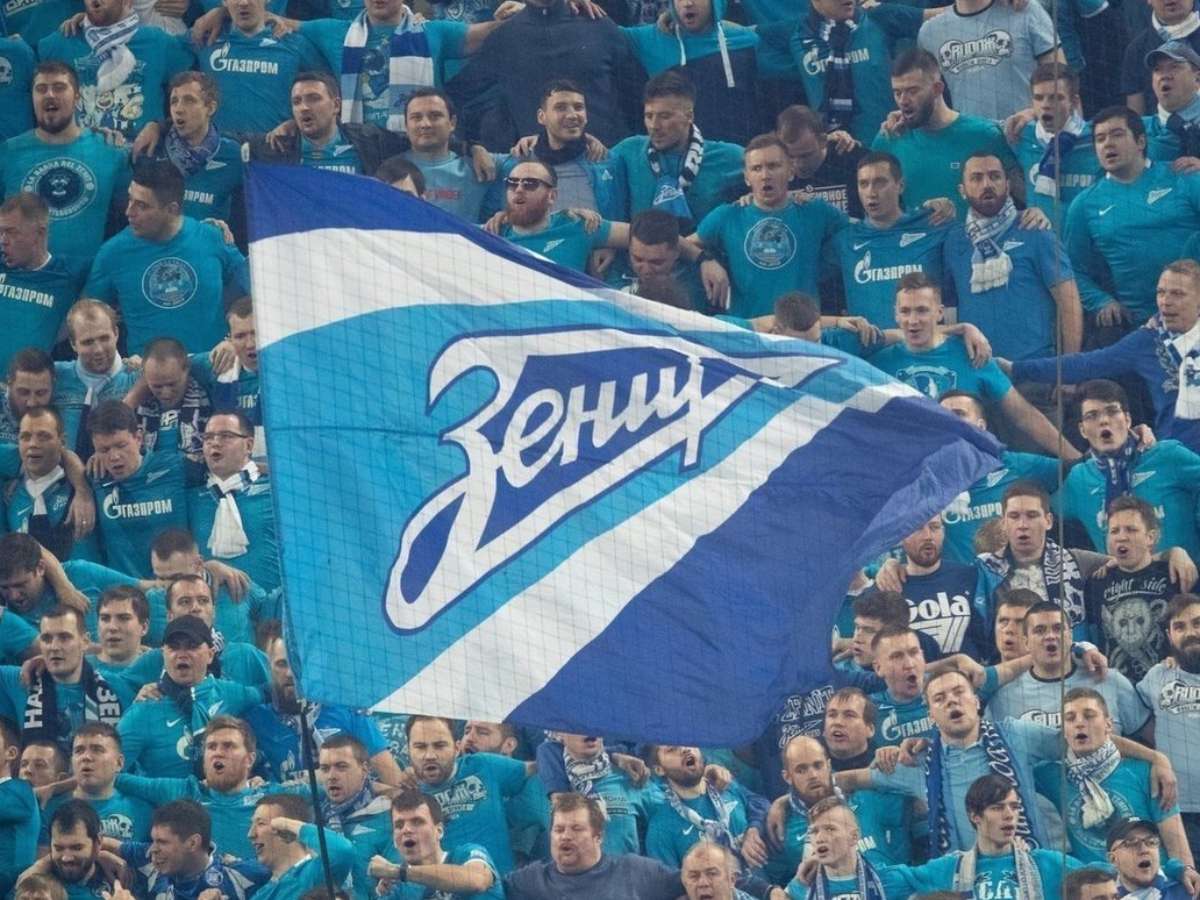 "Спартак" уступил первую строчку чемпионата "Зениту".