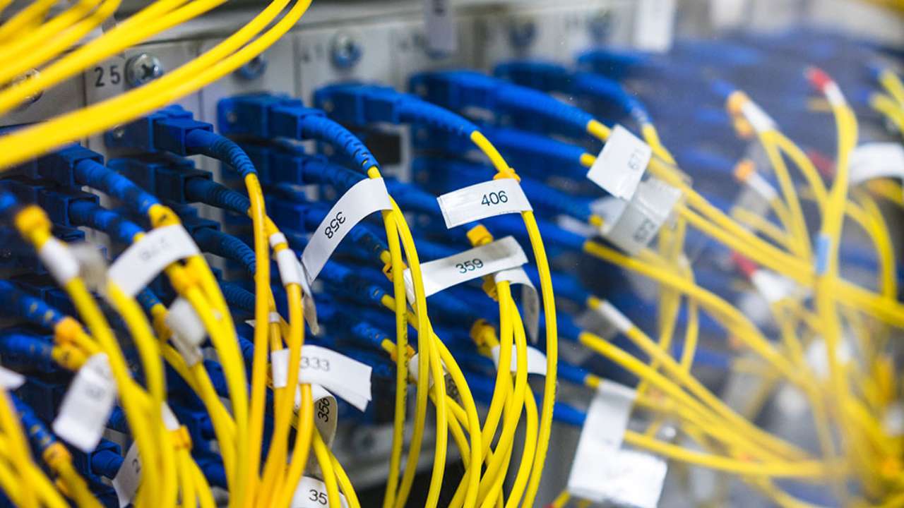 Минцифры разработало новый закон о провайдерах в многоквартирных домах