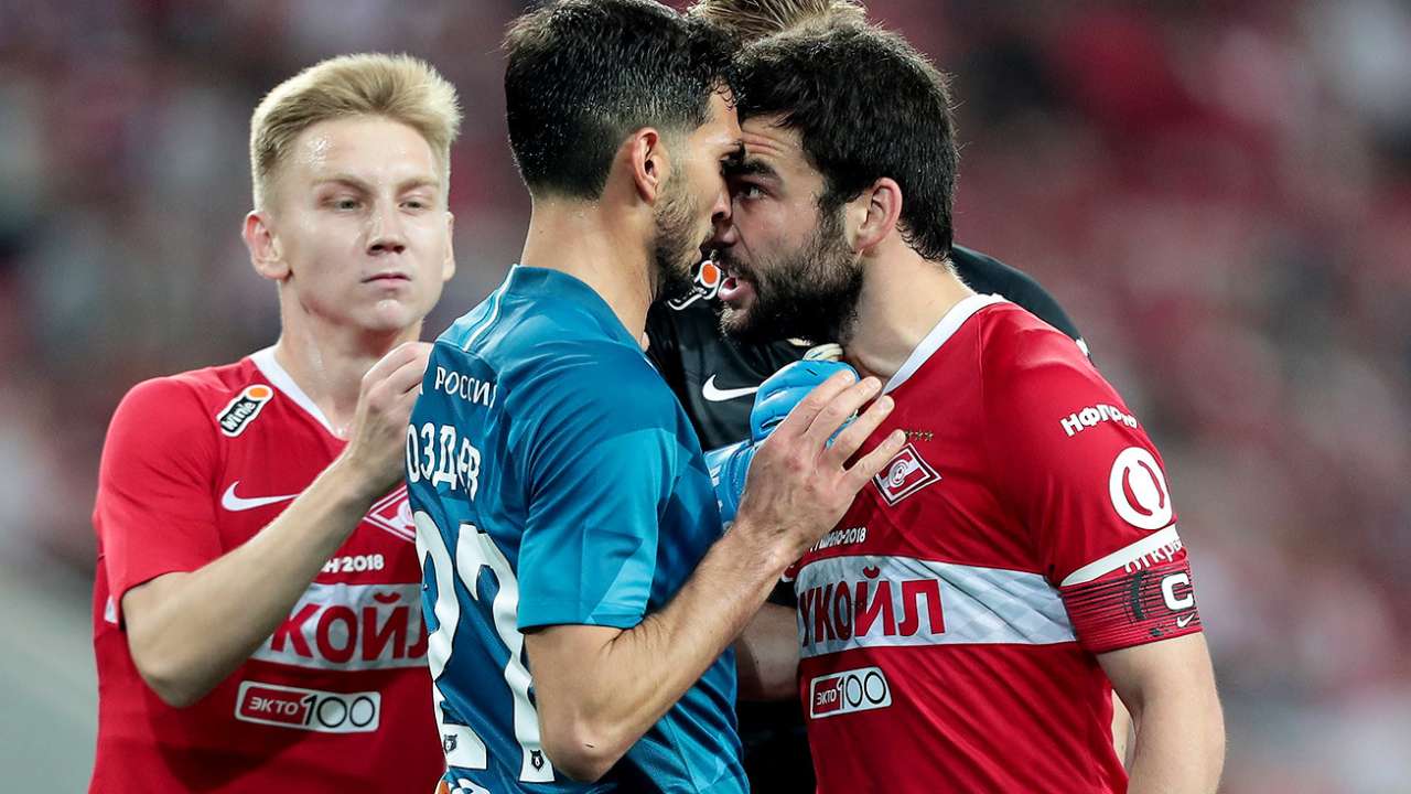 Футболисты «Зенита» и «Спартака» устроили массовую драку после матча Кубка России