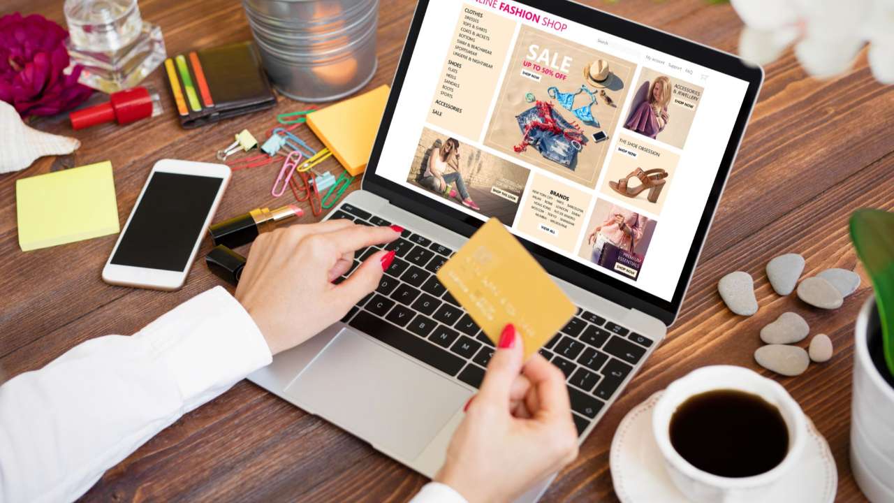 Госдума приняла в первом чтении законопроект, упрощающий оплату покупок в зарубежных интернет-магазинах