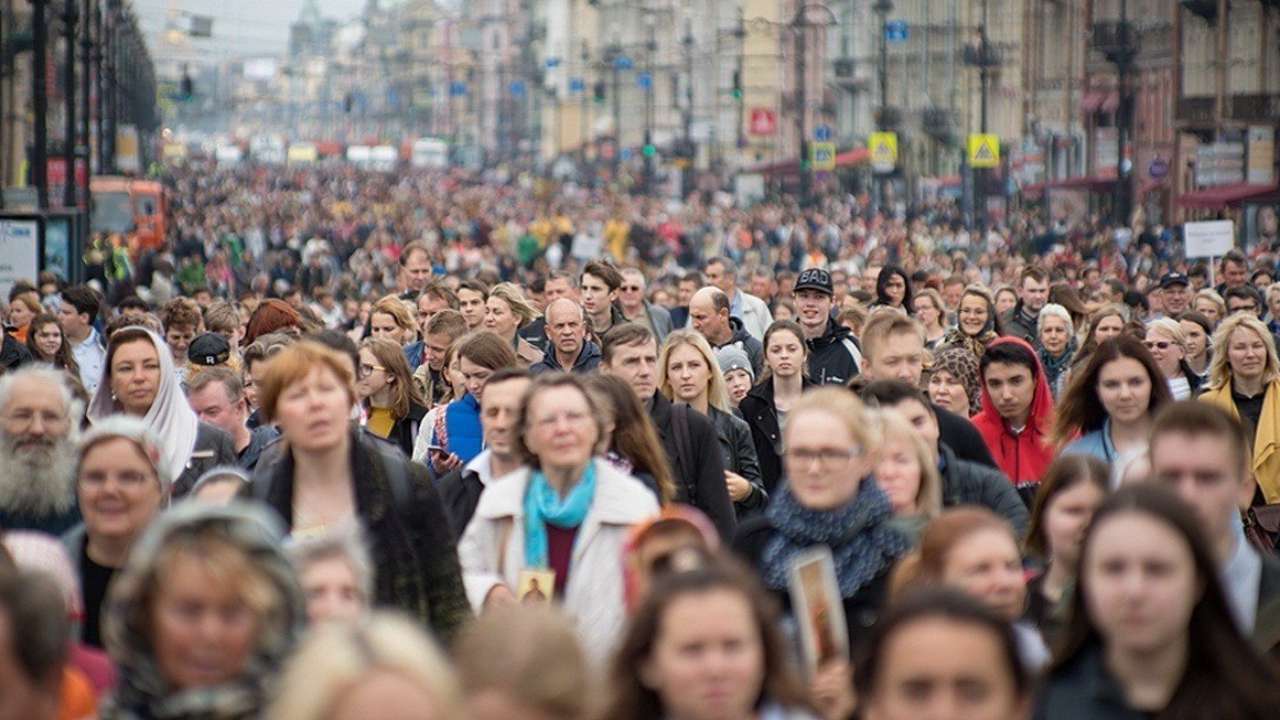 Росстат обновил данные по численности населения России