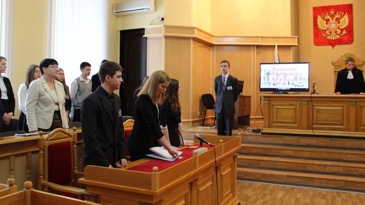 В Госдуму внесен законопроект, отменяющий суд присяжных для дел против криминальных авторитетов