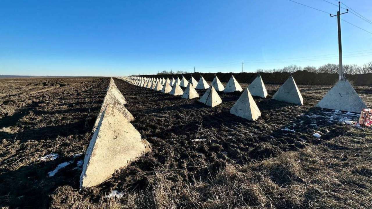 Путин поддержал идею возвести фортификационную линию по всей границе Крыма