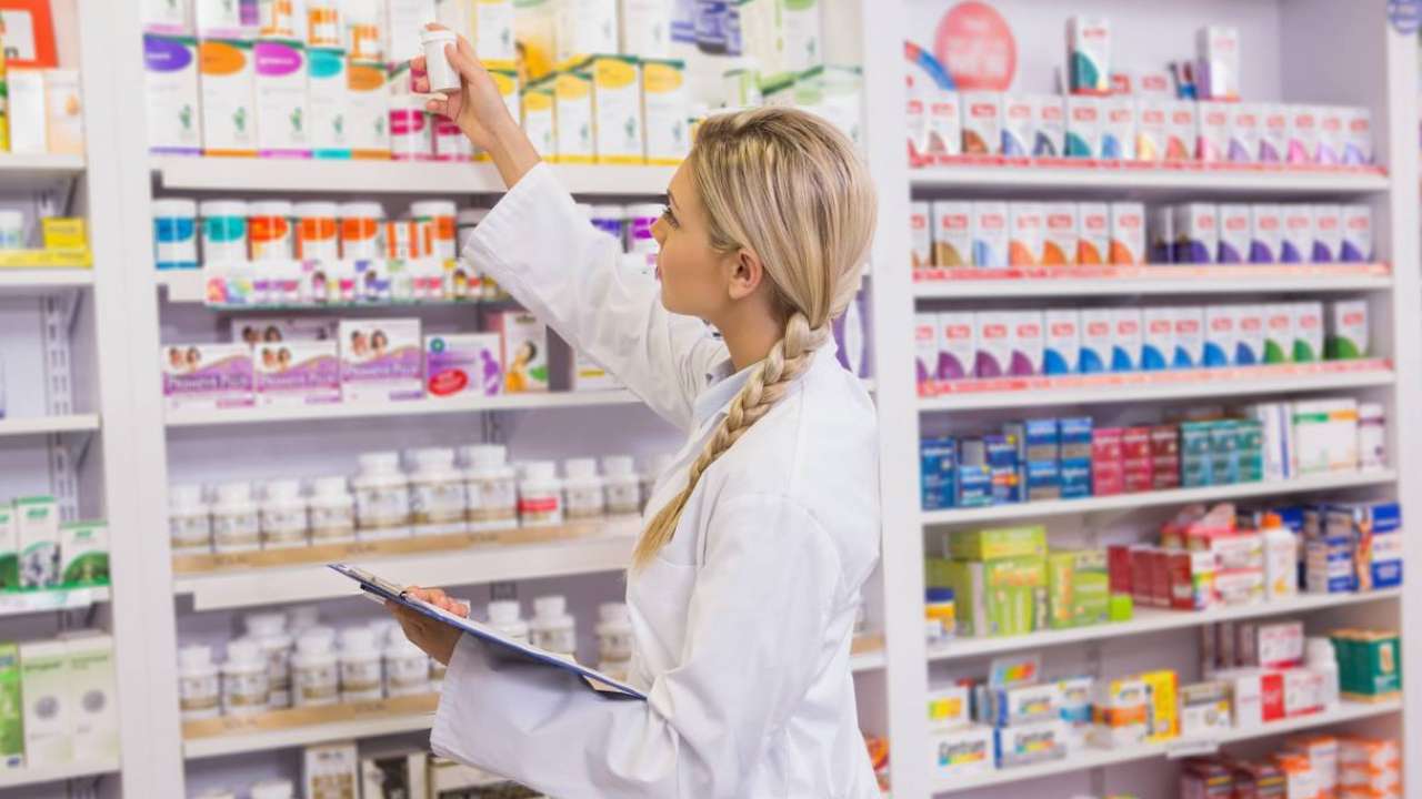 В России завершился эксперимент по маркировке БАДов и антисептиков