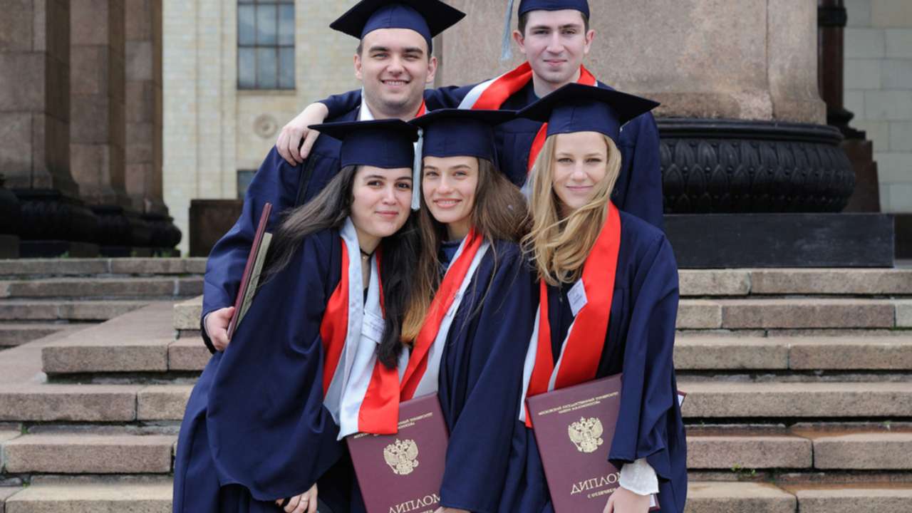 Путин подписал указ об эксперименте по изменению уровней профессионального образования в России