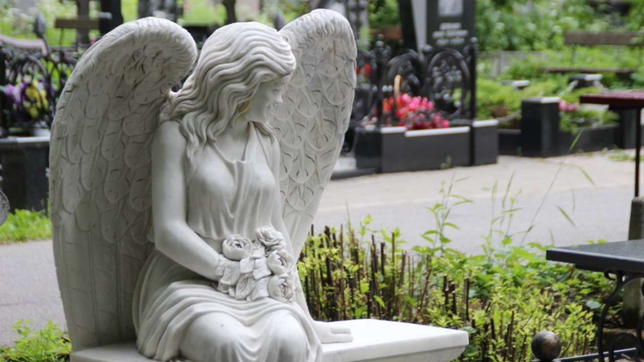 В России выросли цены на ритуальные услуги