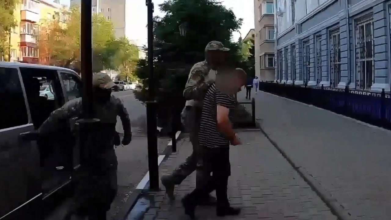 Житель Амурской области задержан за перевод денег на покупку дронов для ВСУ