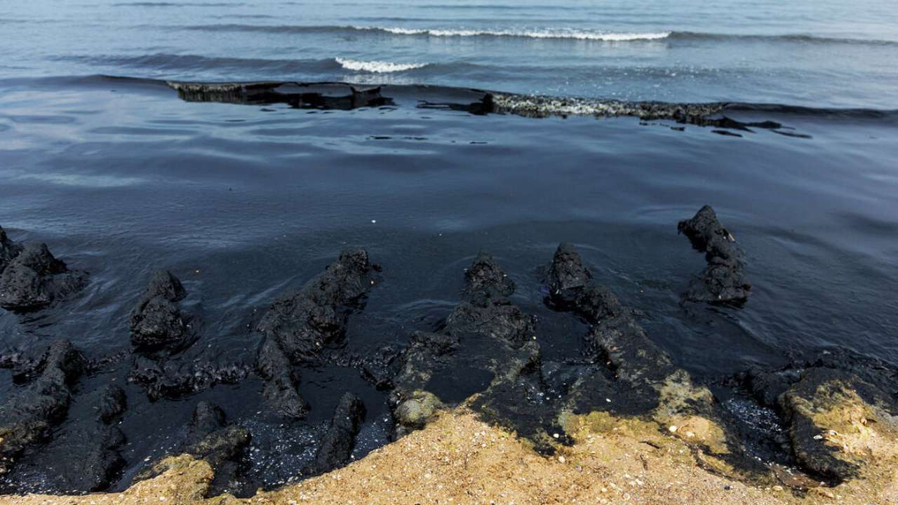 В республике Коми произошел прорыв нефтепровода