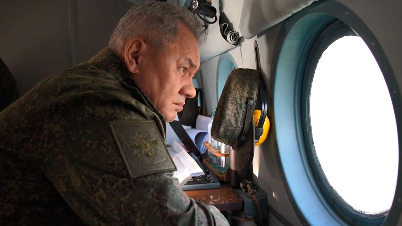 Шойгу проинспектировал российскую группировку войск в Арктике