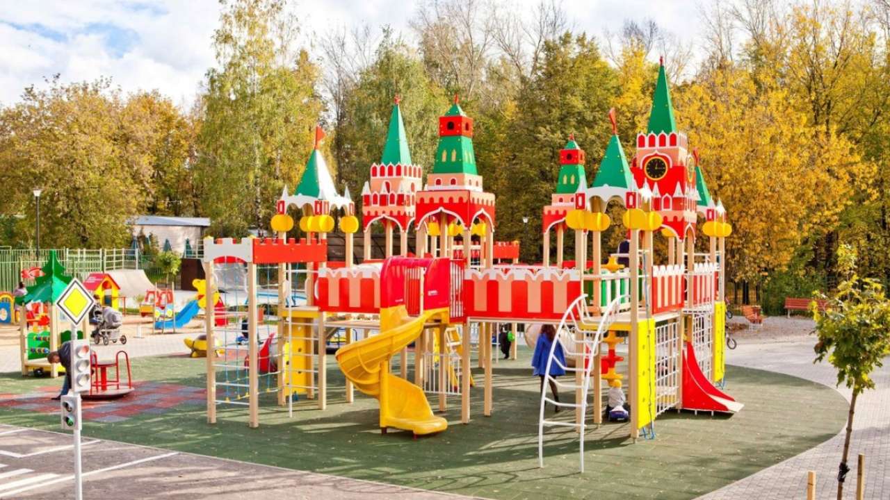 В России могут оборудовать все детские площадки видеокамерами и тревожной кнопкой