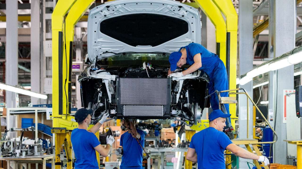 «Автотор» запустил производство электромобилей под брендом Brock