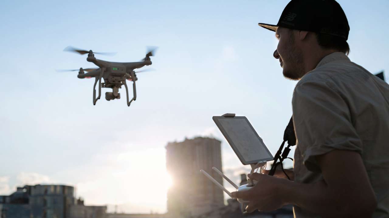 В России подготовят 1 млн специалистов по беспилотной авиации 