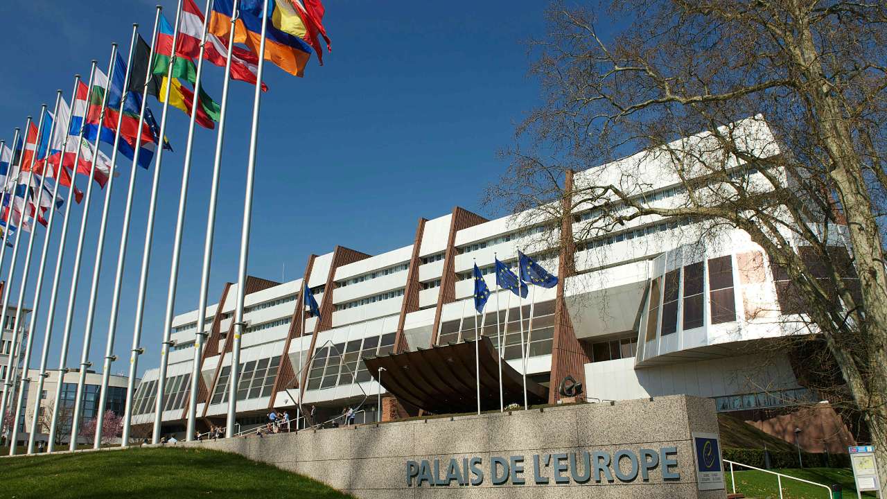 В России принят закон, отменяющий уведомление Совета Европы о введении военного положения