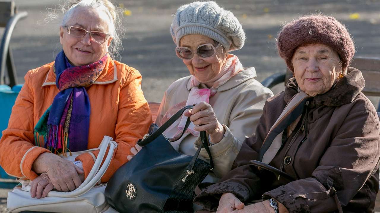 Госдума одобрила в первом чтении законопроект о повышении страховых пенсий