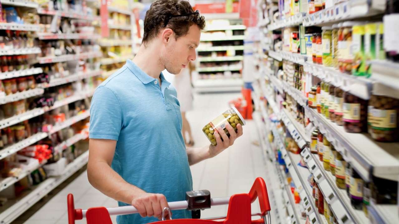 Доля отечественных продуктов в магазинах России достигла 90%