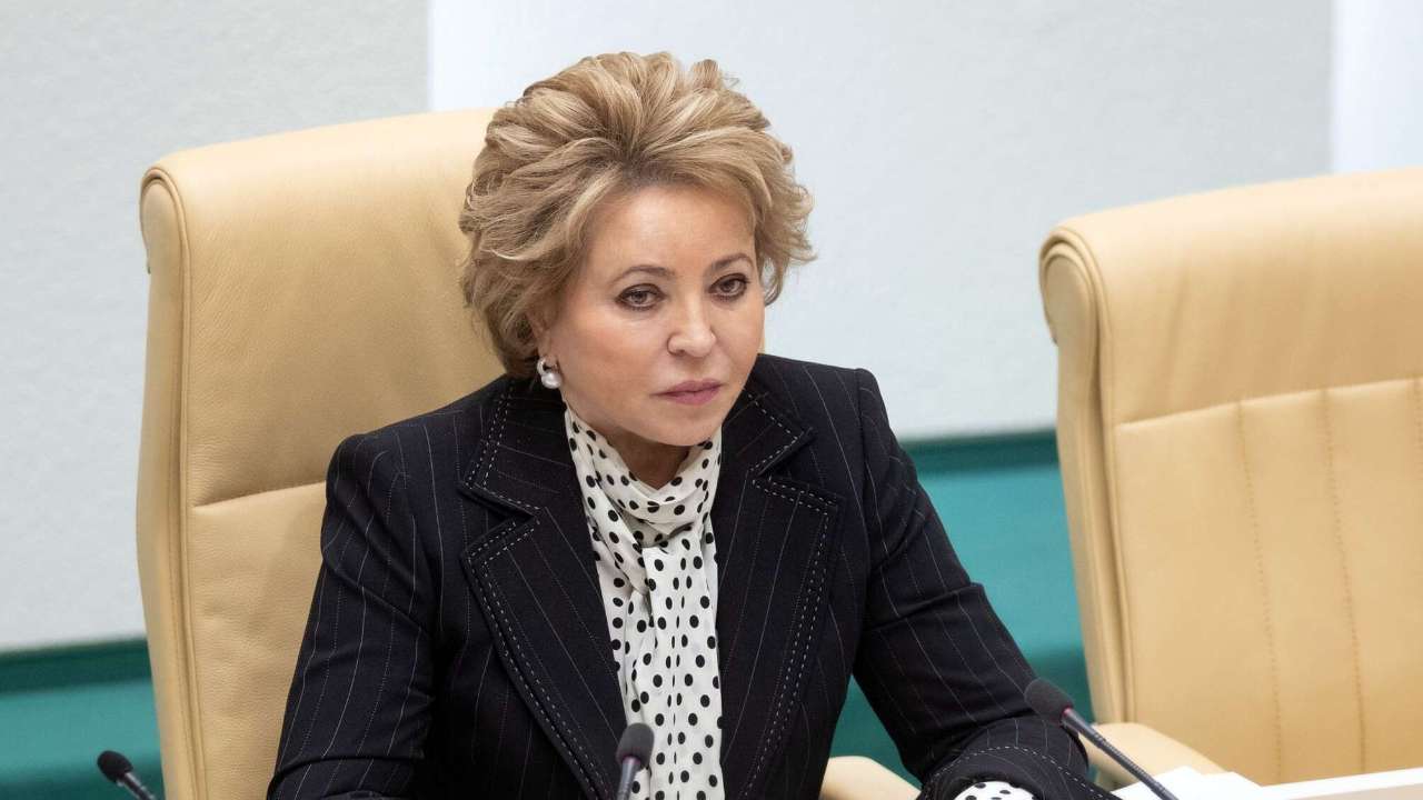 Матвиенко заверила, что Россия не пойдет по пути запрета абортов