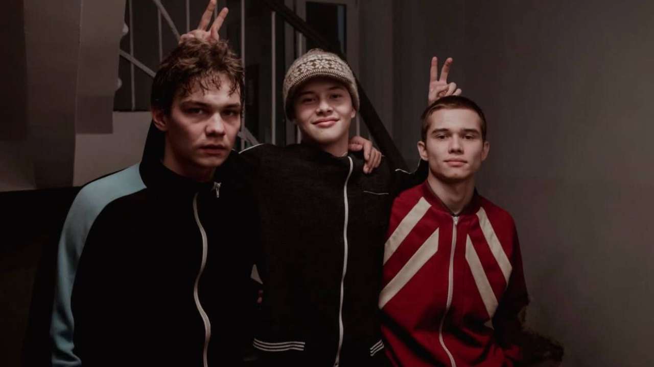 В Госдуме попросили надзорные ведомства проверить сериалы «Слово пацана» и «Пищеблок»