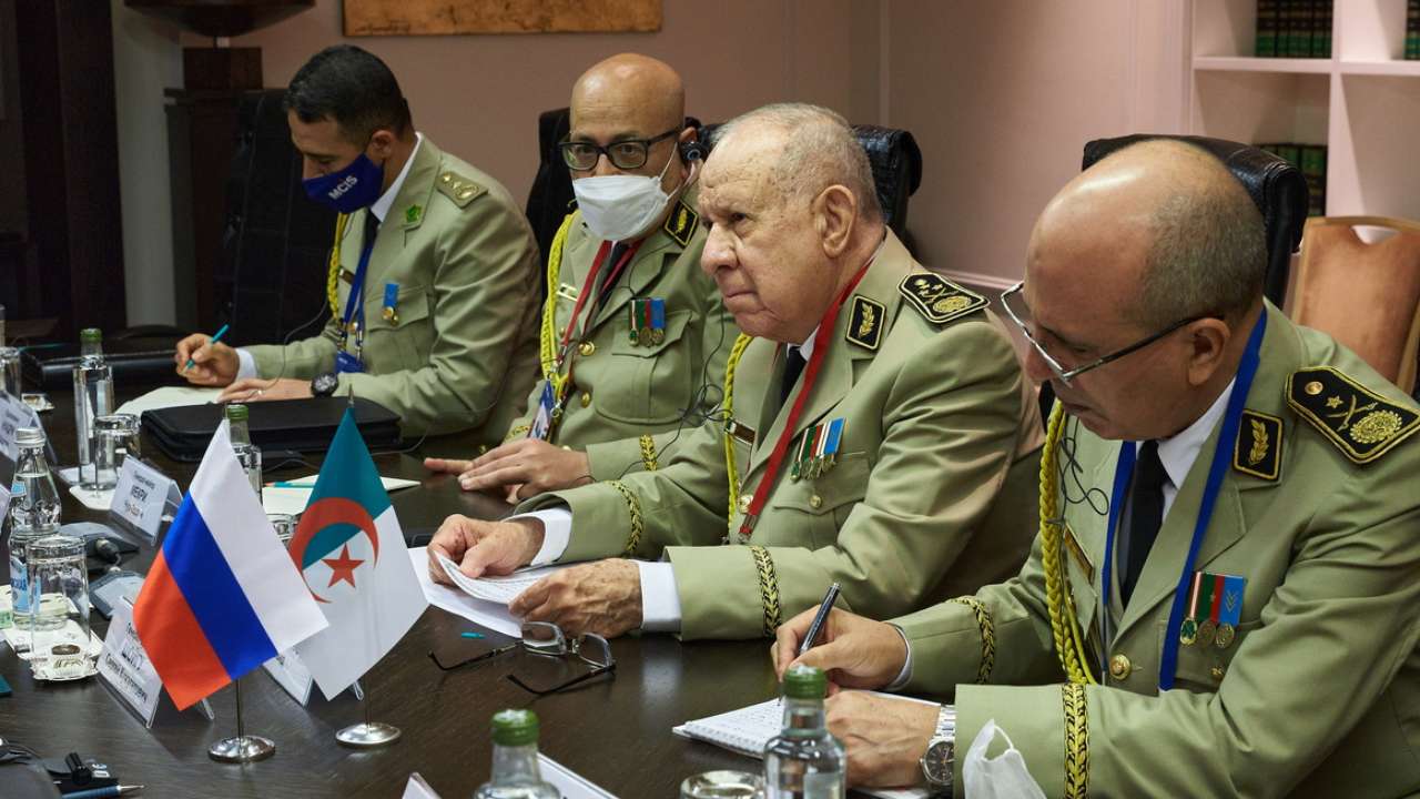 Россия и Алжир проведут совместные военные учения в Средиземном море