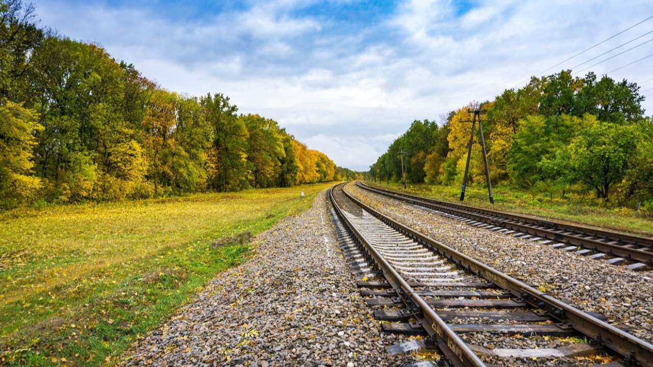 Путин анонсировал строительство железнодорожных магистралей до новых регионов России