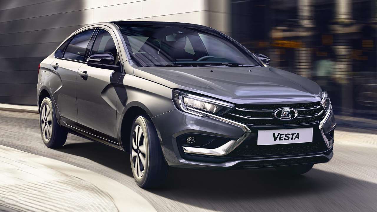 В гараж Госдумы поступила первая партия Lada Vesta, на которых будут ездить депутаты