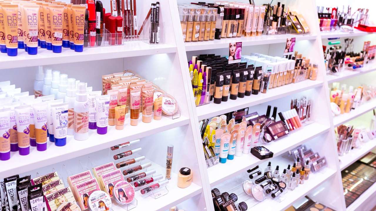 С 15 января в России начнется эксперимент по маркировке некоторых видов косметики и бытовой химии