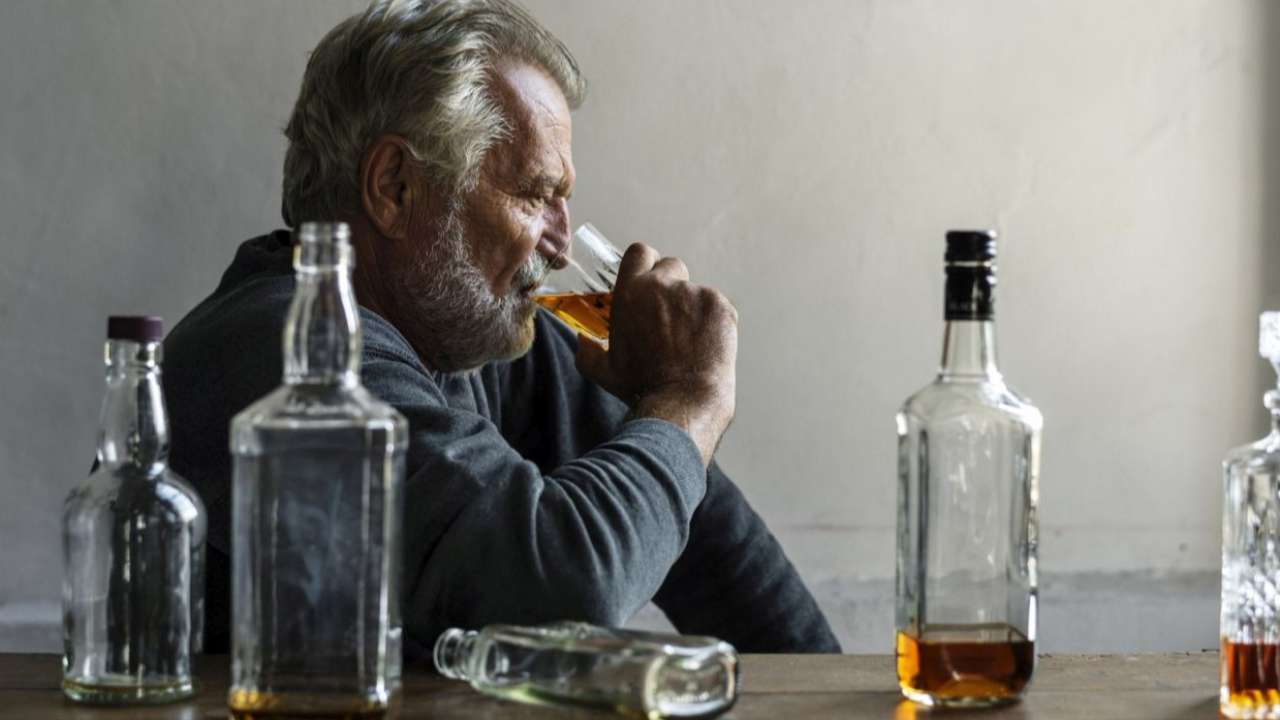 В России впервые за 10 лет выросло количество алкоголиков  