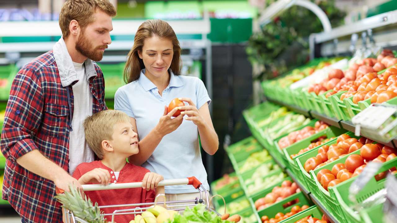 В Госдуму внесли законопроект о размещении региональных товаров в торговых сетях