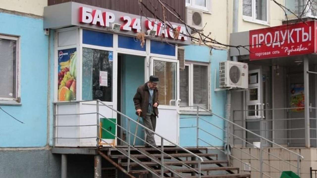 Госдума одобрила законопроект о запрете «наливаек» в многоквартирных домах 