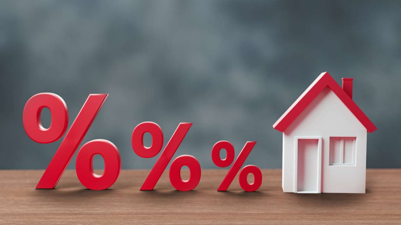 Путин поручил распространить «Дальневосточную и арктическую ипотеку» на участников СВО