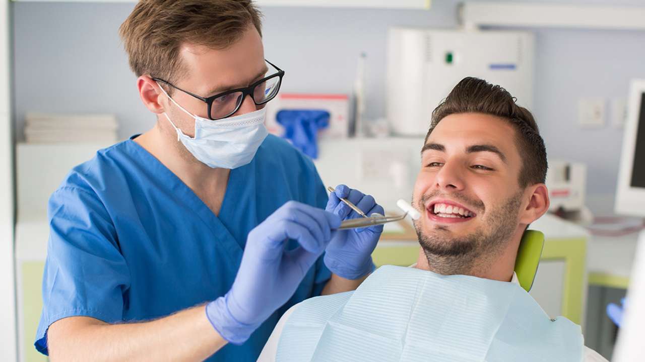 Ученые ОмГМУ создали гелевые композиции, предотвращающие развитие кариеса