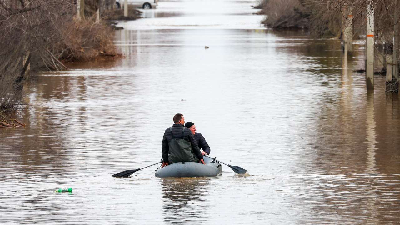 Пострадавшие от паводка жители Орска вышли на митинг