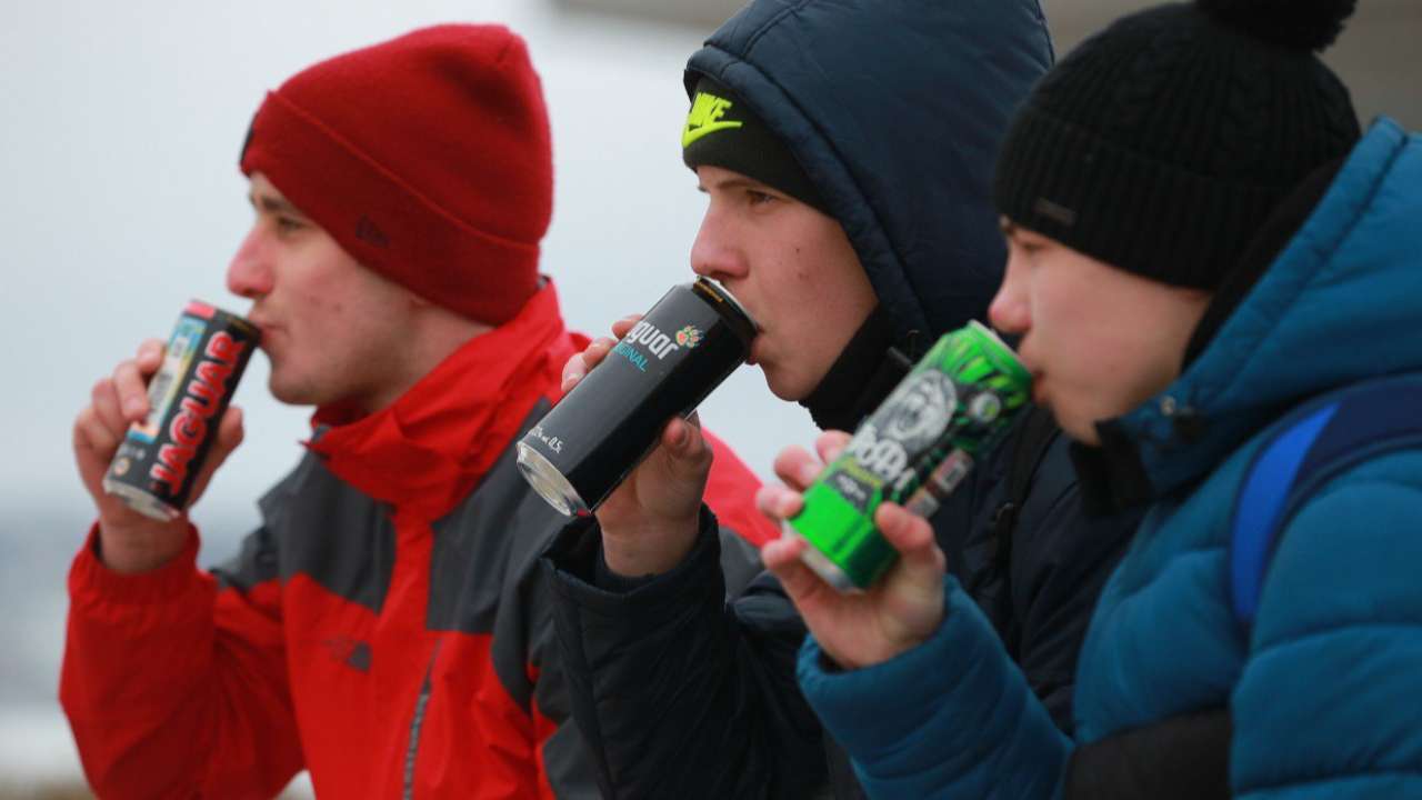 В России запретят продавать энергетики детям