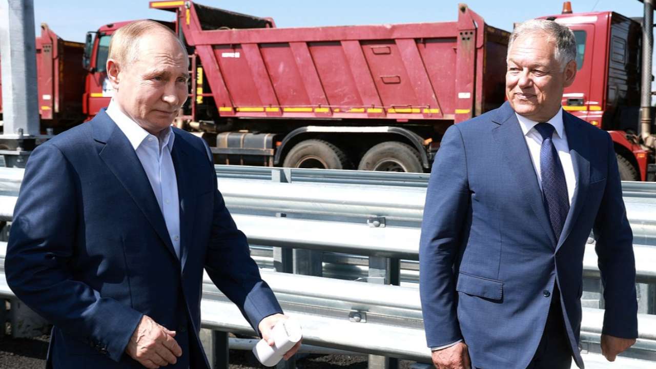 Путин открыл последний участок скоростной трассы М-11 «Нева»