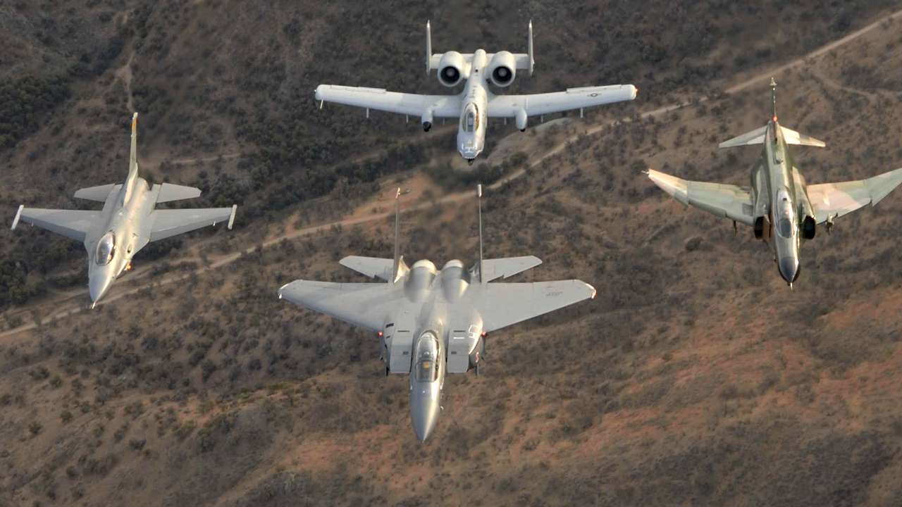 В России объявили награду в 15 млн рублей за уничтожение истребителей F-15 и F-16 