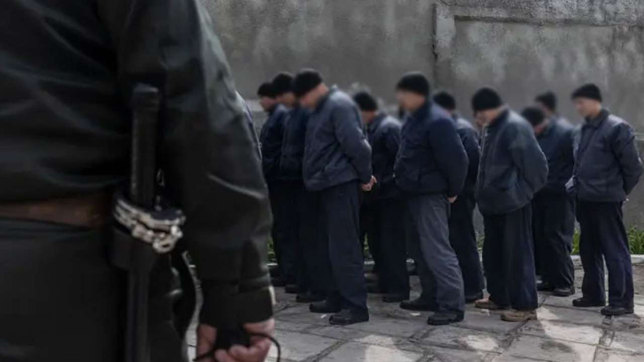 Россия и США проводят масштабный обмен заключенными 