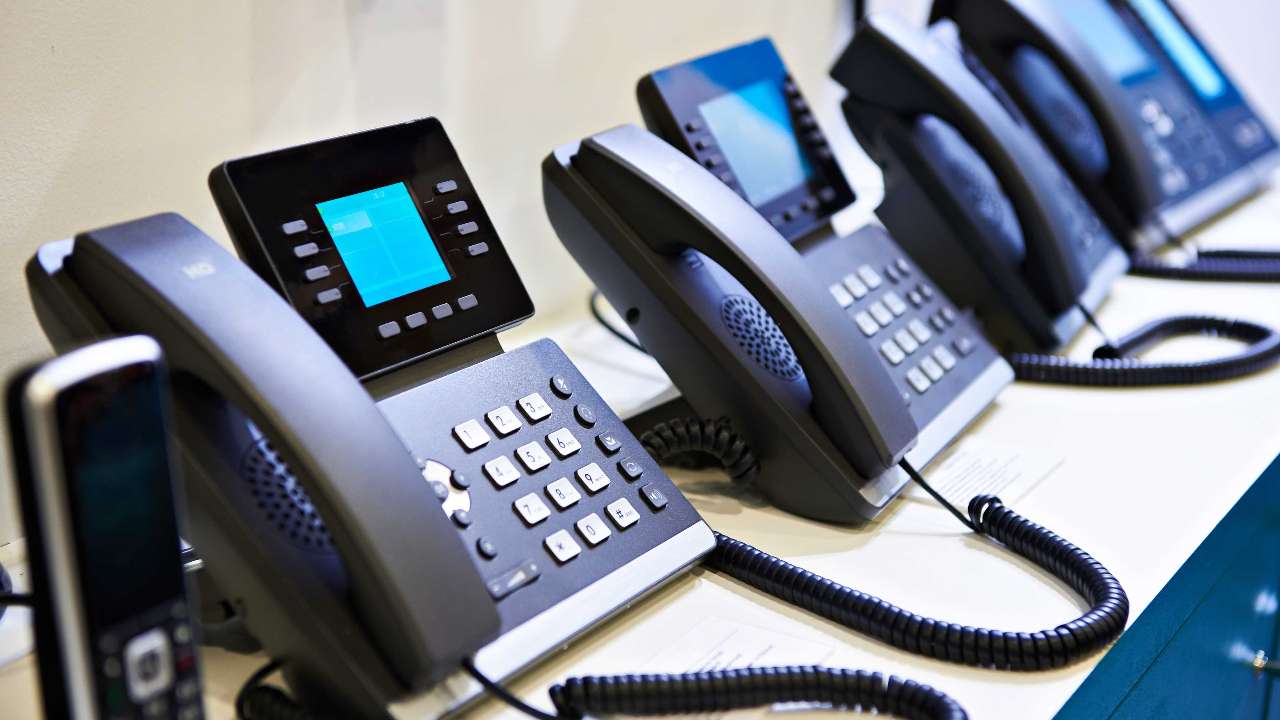 В России введен запрет на звонки через интернет на мобильные и стационарные номера